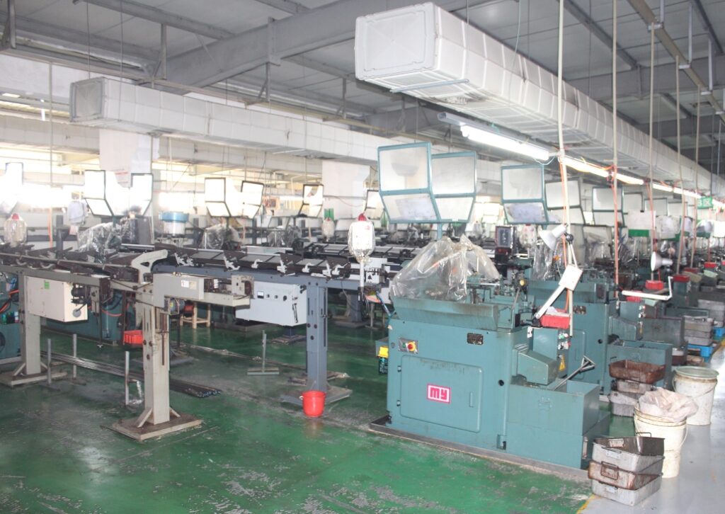 The Pros and Cons of Automatic lathe parts Machining 1