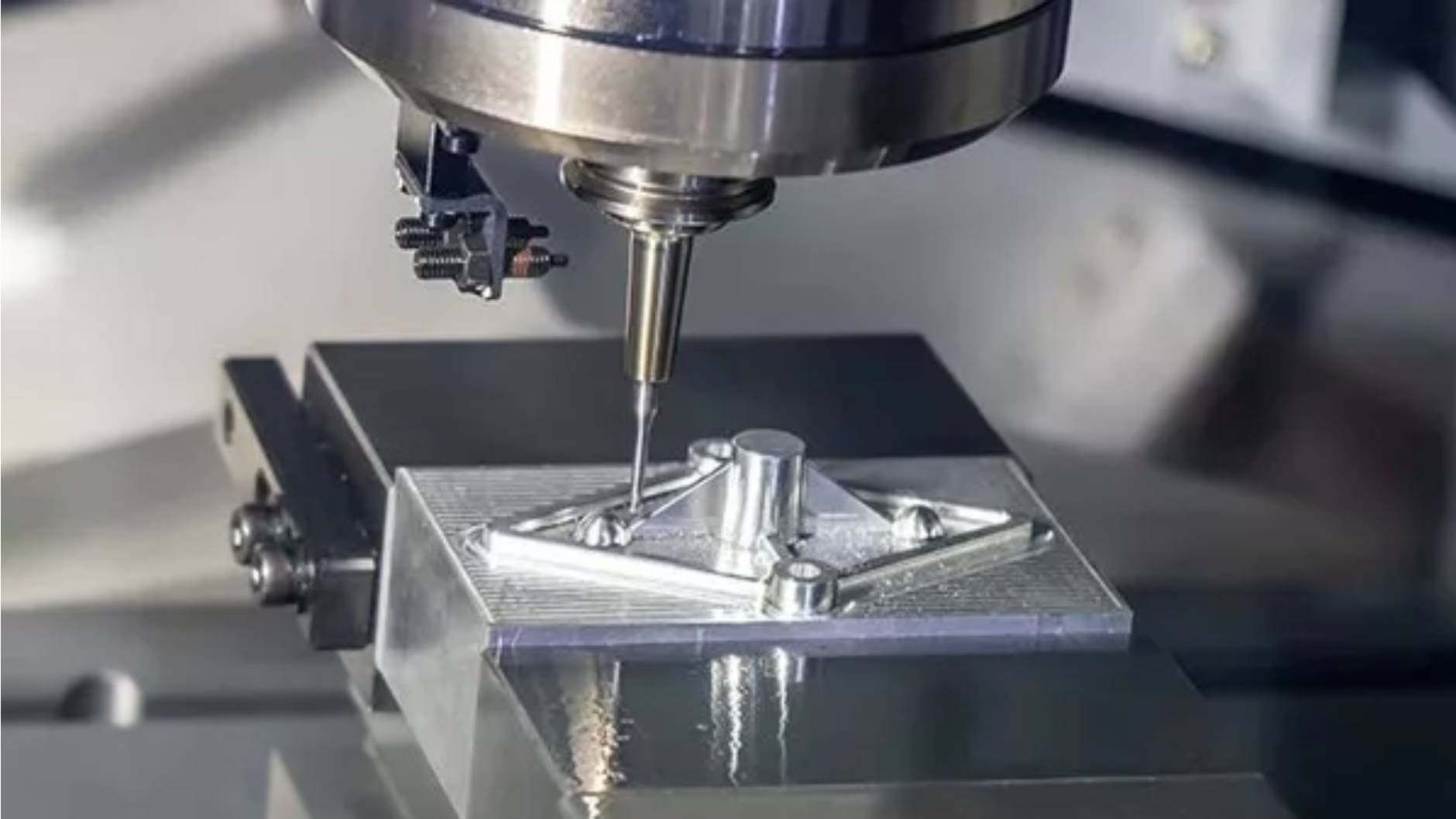 Tolerances & Surface Quality for CNC Milling